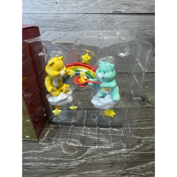 Care Bears Making The Season Bright Heirloom Christmas Ornament Carlton Cards - Picture 3 of 7